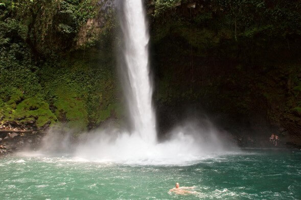 la-fortuna-waterfall