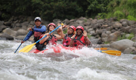 Adventure connection from Sarapiquí to La Fortuna with White Water Rafting II - III
