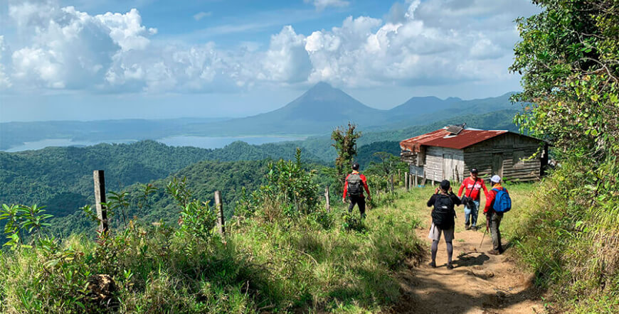 Private Extreme Hike adventure between La Fortuna and Monteverde