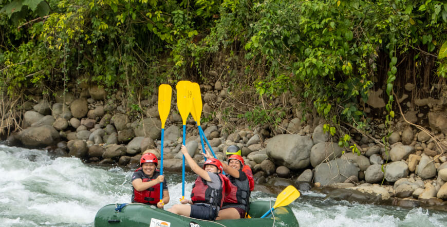 San José to Sarapiquí with Rafting class 2-3