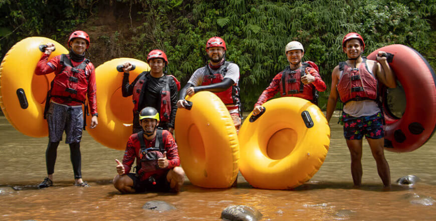 From San José to La Fortuna Tubing Adventure on Sarapiqui River